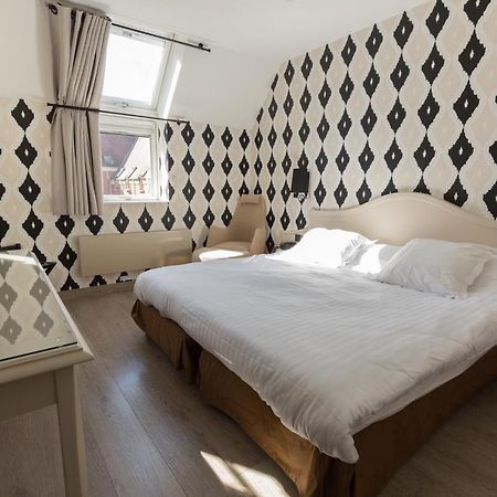 Cit'Hotel - Hotel Le Cedre 누아용 외부 사진