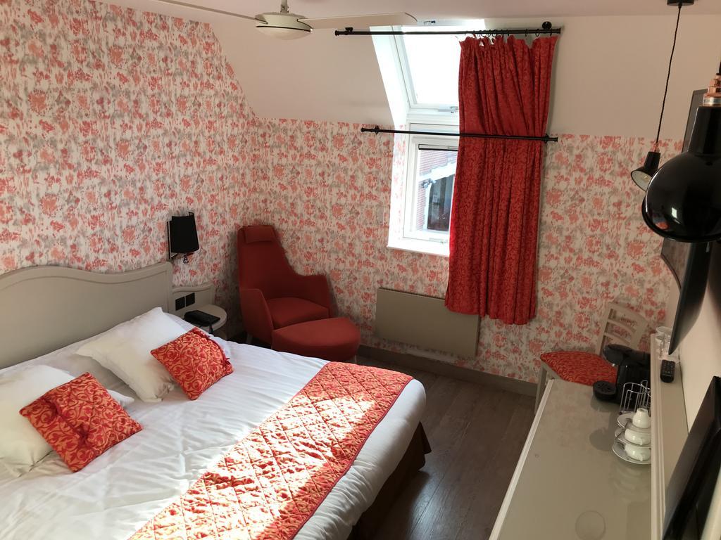 Cit'Hotel - Hotel Le Cedre 누아용 외부 사진