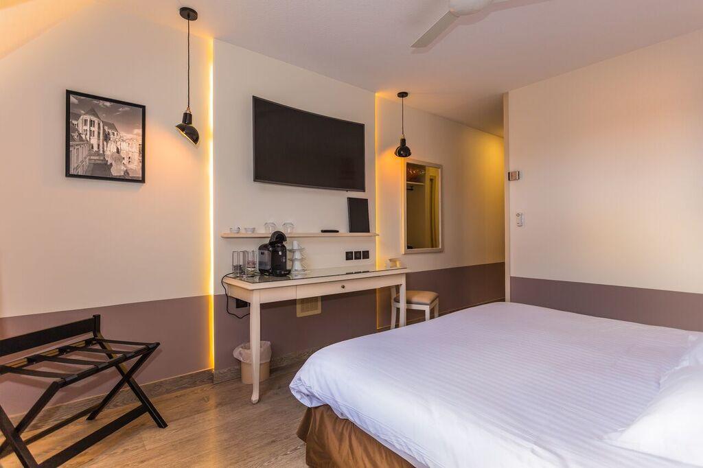 Cit'Hotel - Hotel Le Cedre 누아용 외부 사진