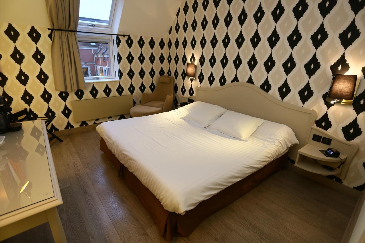 Cit'Hotel - Hotel Le Cedre 누아용 외부 사진